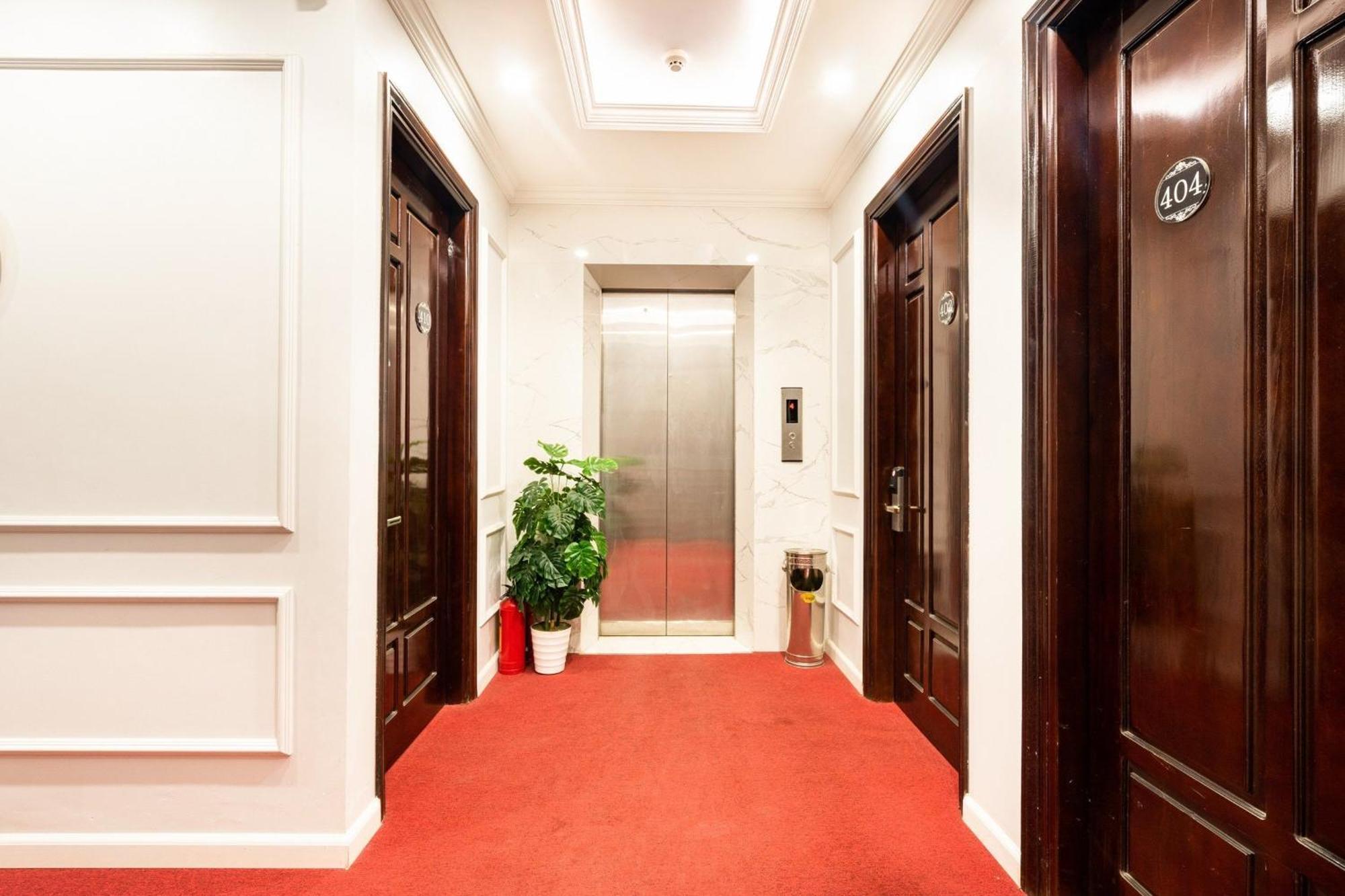 Kieu Anh Hotel - 81 Trung Kinh - By Bay Luxury Hanoi Exterior photo