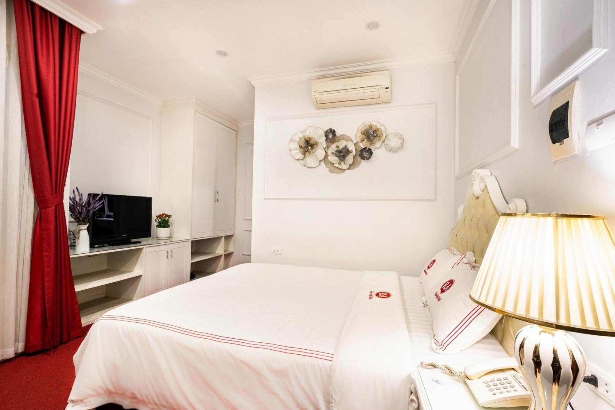 Kieu Anh Hotel - 81 Trung Kinh - By Bay Luxury Hanoi Exterior photo